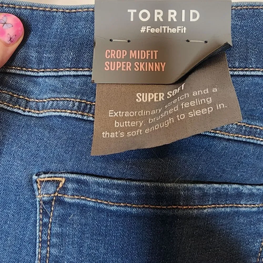 14W Torrid Crop Skinny Fit Mid Rise Jean Super Soft Midfit Blue Denim Stretch NW